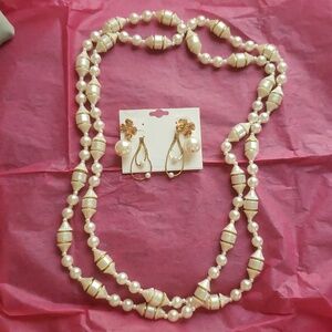 Faux Pearl necklace & earrings.